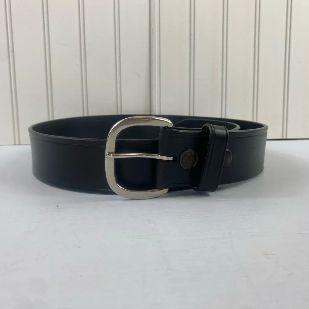 Cabela’s Men’s Black Leather Silver Buckle Classic‎ Quality Leather Belt Sz 34